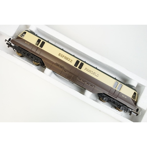 38 - Four boxed OO gauge locomotives to include 2 x Lima Railcars (205143A7 and 205132A6), Airfix 54152-7... 