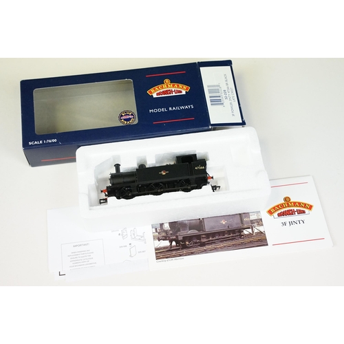 103 - Three boxed Bachmann OO gauge locomotives to include 32500 Standard Class 5MT 73068 BR green l/crest... 