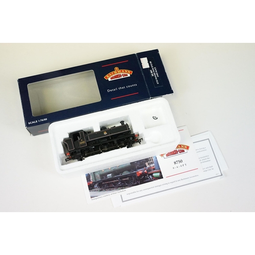 104 - Six boxed Bachmann OO gauge locomotives to include 32252 WD 2-8-0 Austerity 90445 BR black l/crest, ... 
