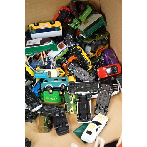 1165 - Quantity of boxed and unboxed diecast models to include Oxford Diecast Great Dorset Steam Fair model... 