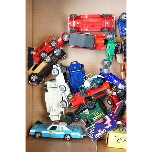 1166 - Collection of boxed and unboxed diecast models to include play worn Matchbox 75 Series emergency veh... 