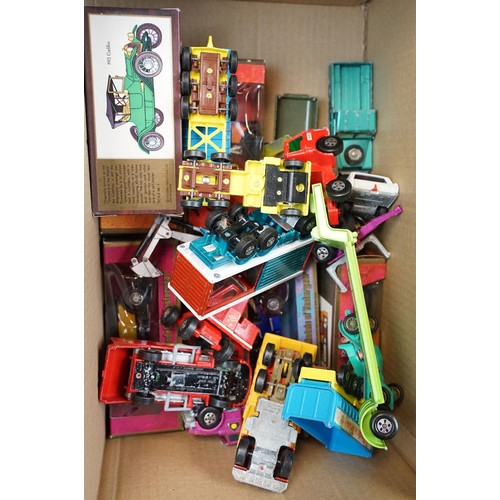 1167 - Collection of boxed and unboxed diecast models to include 34 x boxed diecast models featuring Dinky ... 