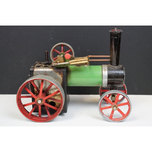 252 - Steam Engine - Boxed Mamod TE1A Reversing Traction Steam Engine in main body green and red wheels, w... 