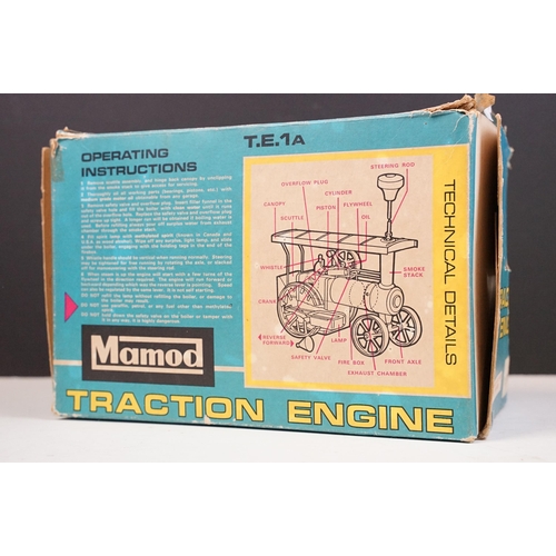 252 - Steam Engine - Boxed Mamod TE1A Reversing Traction Steam Engine in main body green and red wheels, w... 