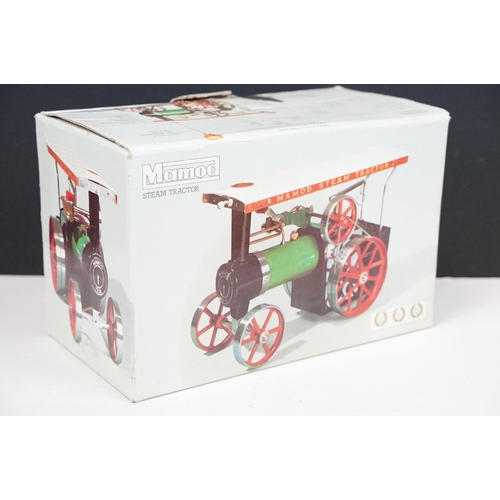 258 - Steam Engine - Boxed Mamod TE1A Steam Tractor steam engine in main body green, with 2 x boxed Mamod ... 