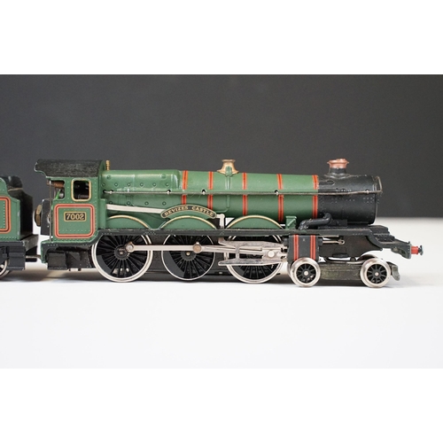 88 - Boxed Wrenn OO gauge WW2222 4-6-0 Devizes Castle GWR locomotive, box with edge and end wear