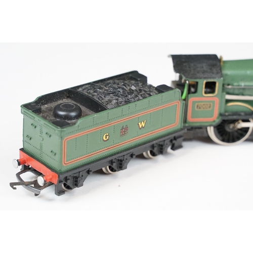 88 - Boxed Wrenn OO gauge WW2222 4-6-0 Devizes Castle GWR locomotive, box with edge and end wear