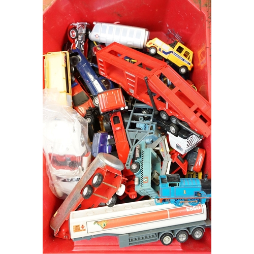 1182 - Large collection of diecast and plastic models to include Burago, Chad Valley etc, condition varies ... 