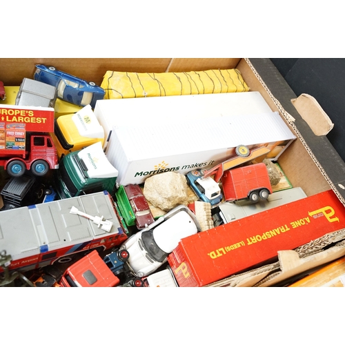 1187 - Large quantity of diecast models to include Franklin Mint Precision Models featuring 1929 Rolls Royc... 