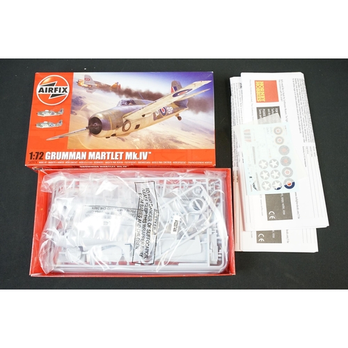 268 - 33 Boxed 1/72 scale Airfix plastic model kits to include 16 x A02108 Supermarine Spitfire Mk.Ia, 5 x... 