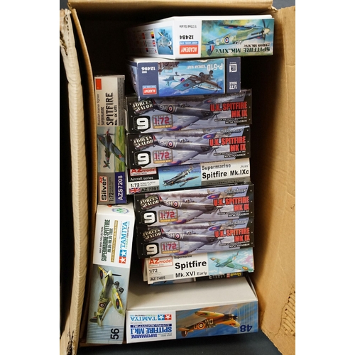 270 - 35 Boxed 1/72 scale plastic model kits to include Revell 05691 Level 5 Hurricane Mk.1, Tamiya 60756 ... 