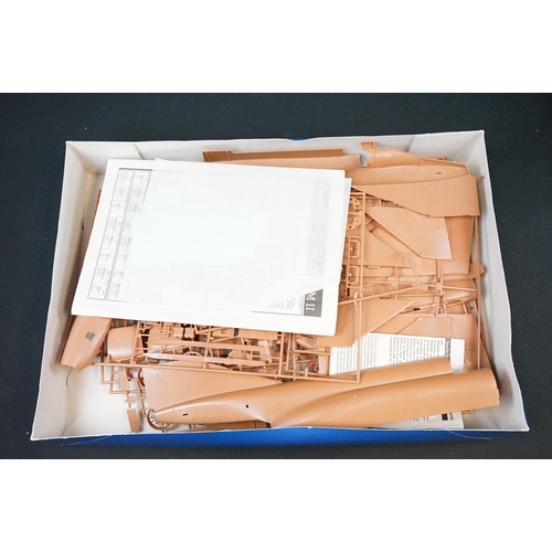 277 - 15 Boxed Revell plastic model kits to include 7 x 1/32, 7 x 1/35 and 1 x 1/28 featuring 1/32 04702 M... 