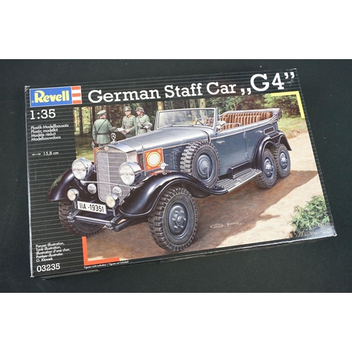 277 - 15 Boxed Revell plastic model kits to include 7 x 1/32, 7 x 1/35 and 1 x 1/28 featuring 1/32 04702 M... 