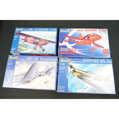 277 - 15 Boxed Revell plastic model kits to include 7 x 1/32, 7 x 1/35 and 1 x 1/28 featuring 1/32 04702 M... 