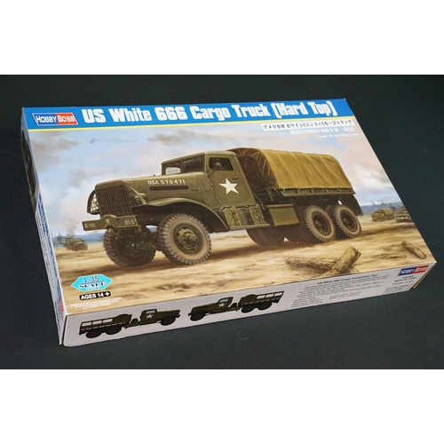 278 - 12 Boxed Hobby Boss plastic military model kits to include 1/35 83859 French Saint Chamond Heavy Tan... 