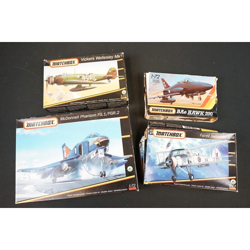 279 - 16 Boxed Matchbox plastic model kits to include 1/48 40651 AD-5N A1-6 Skyraider, 40421 McDonnell Pha... 