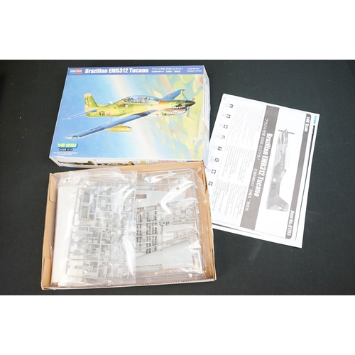 280 - 26 boxed and unbuilt plastic model kits to include 1/48 scale, 1/35 scale and 1/72 scale, featuring ... 