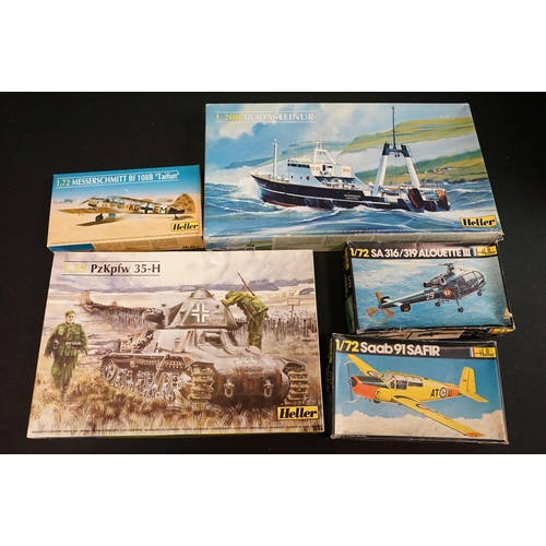 281 - 18 Boxed Heller plastic model kits to include 1/400 81090 Arromanches HMS Colossus, 1/35 81132 PzKpf... 