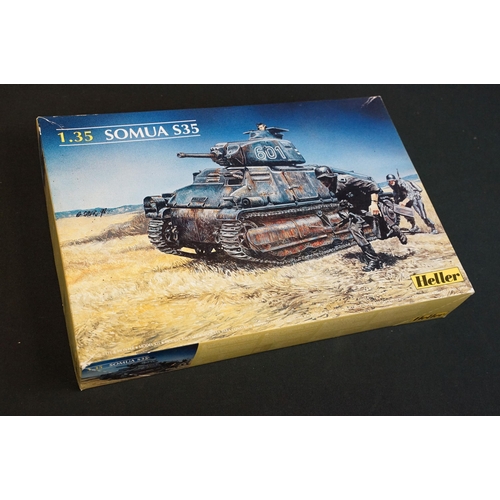 281 - 18 Boxed Heller plastic model kits to include 1/400 81090 Arromanches HMS Colossus, 1/35 81132 PzKpf... 