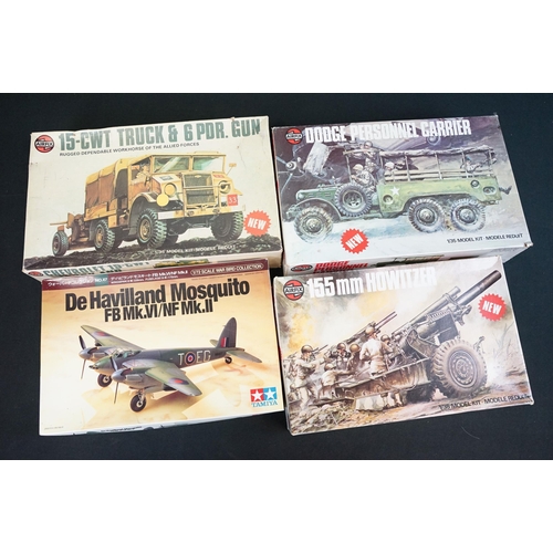 283 - Collection of 13 1/24, 1/35 and 1/72 scale boxed plastic model kits to include Airfix 155mm Howitzer... 