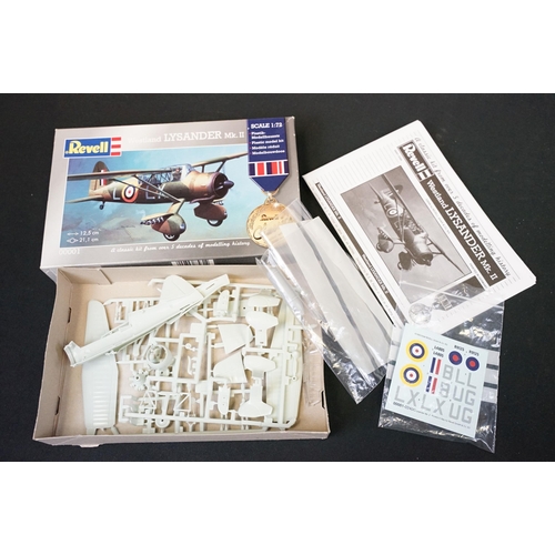 288 - 30 Boxed plastic model kits to include 12 x Airfix and 18 x Revell featuring Revell H-382 Fishing Tr... 