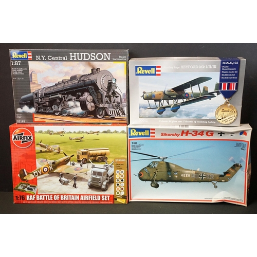 288 - 30 Boxed plastic model kits to include 12 x Airfix and 18 x Revell featuring Revell H-382 Fishing Tr... 