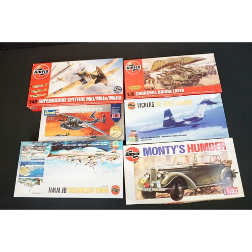 288 - 30 Boxed plastic model kits to include 12 x Airfix and 18 x Revell featuring Revell H-382 Fishing Tr... 