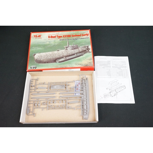 289 - 19 Boxed plastic model kits to include Mini Hobby Models, Master Hobby Kits, ICM, Trumpeter, Academy... 