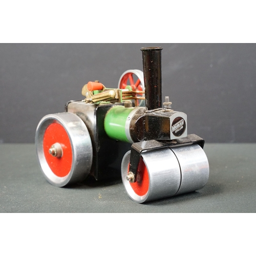 260 - Steam Engine - Boxed Mamod SR1A Reversing Steam Roller in main body green and red wheels, complete w... 