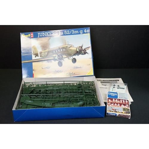 296 - 15 Boxed 1/48 Revell plastic model kits to include 04520 Consolidated PBY-5 Cataline, 04641 Chinook ... 