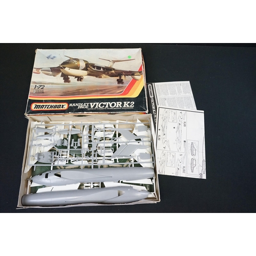 309 - 11 Boxed Aviation plastic model kits to include 2 x Matchbox (PK-551 Victor K.2 and PK-651 AD-5 Skyr... 