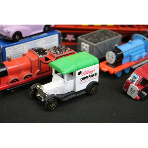 1290 - 27 boxed Lledo diecast models along with approx. 190 Matchbox Models Of Yesteryear diecast models an... 