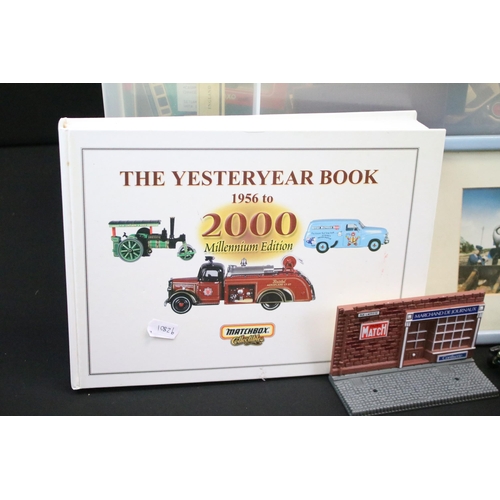 1290 - 27 boxed Lledo diecast models along with approx. 190 Matchbox Models Of Yesteryear diecast models an... 