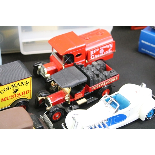 1290 - 27 boxed Lledo diecast models along with approx. 190 Matchbox Models Of Yesteryear diecast models an... 