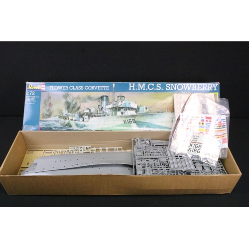 313 - Three boxed 1/72 Revell plastic model kits to include 05047 US Navy Gato-Class Submarine, 05015 Germ... 