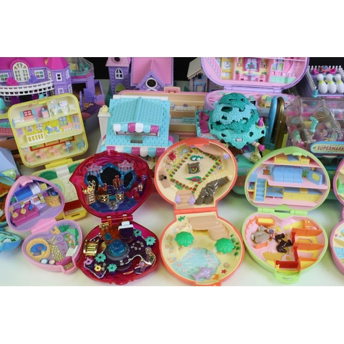 462 - Polly Pocket - Quantity of Bluebird Polly Pocket playsets to include Polly's Pony Club, Nancy's Wedd... 