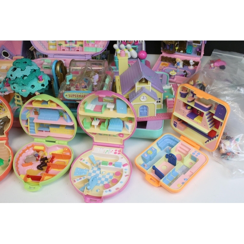 462 - Polly Pocket - Quantity of Bluebird Polly Pocket playsets to include Polly's Pony Club, Nancy's Wedd... 