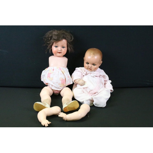 431 - Early 20th C Armand Marseille baby doll with grubby sleeping glass eyes, teeth, some paint wear, plu... 