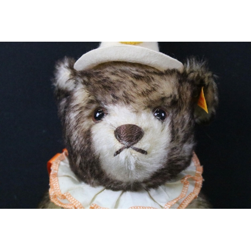 433 - Steiff - Two Steiff teddy bears to include  bagged 035418 Steiff Filzteddybar Felt Teddy Bear with n... 