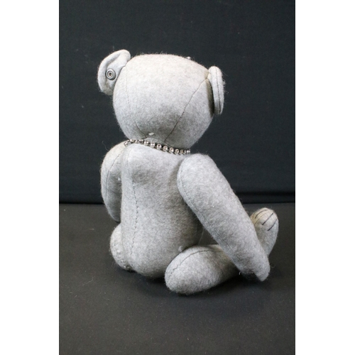 433 - Steiff - Two Steiff teddy bears to include  bagged 035418 Steiff Filzteddybar Felt Teddy Bear with n... 