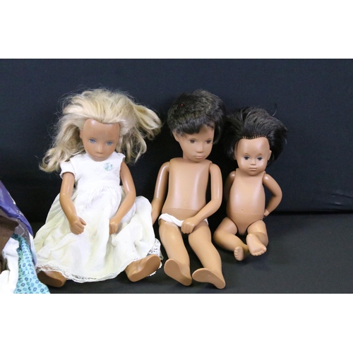 441 - Three original Sasha dolls to include a Sasha, Gregor and baby with hair, plus a large quantity of c... 