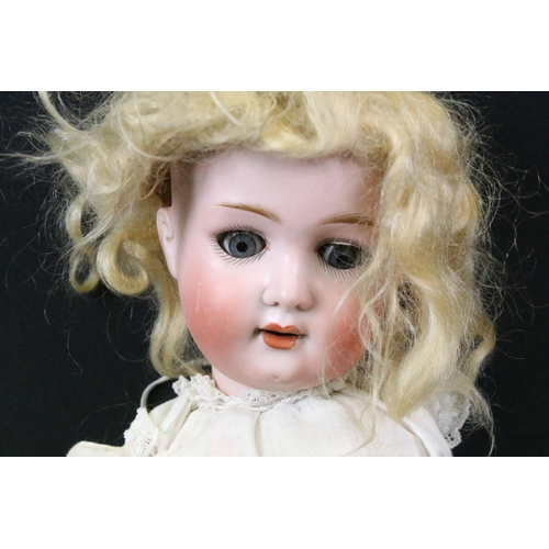 451 - Three Early 20th C German bisque headed dolls to include 1 x Alt, Beck & Gottschalck marked 1361 45 ... 