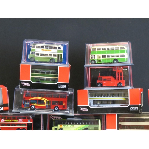 1250 - 50 Boxed / cased 1/76 scale Corgi Original Omnibus diecast models to include Bus Operators In Britai... 