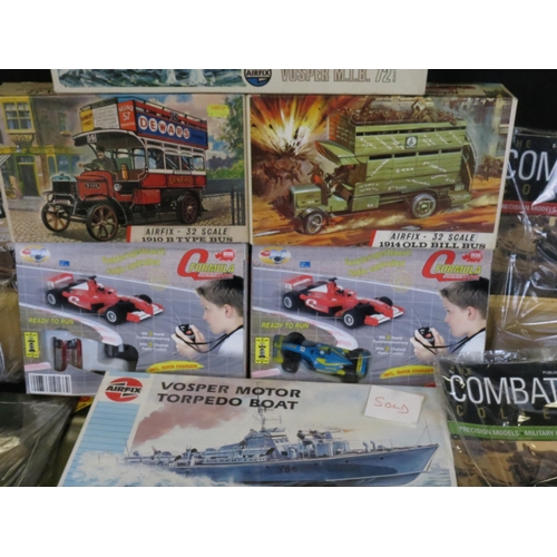 410 - Collection of various toys to include 4 x Airfix plastic model kits featuring 1910 B Type Bus, 1914 ... 