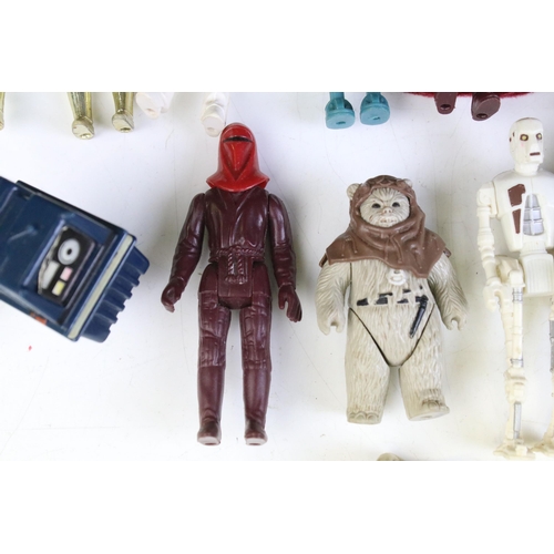 1667 - Star Wars - 41 Original Star Wars figures to include Luke Skywalker (In Battle Poncho), Squid Head, ... 