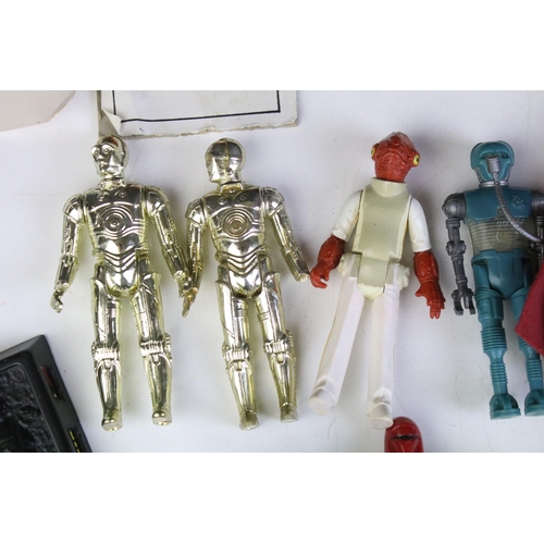 1667 - Star Wars - 41 Original Star Wars figures to include Luke Skywalker (In Battle Poncho), Squid Head, ... 