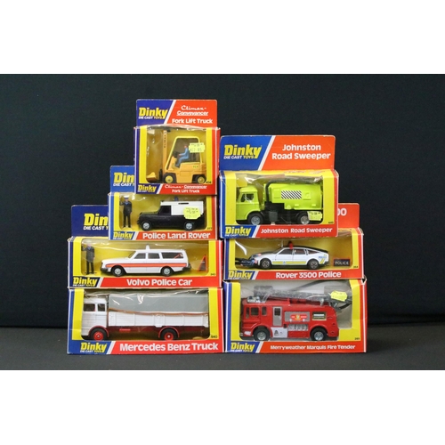 1046 - 17 Boxed Dinky diecast models to include 940 Mercedes Benz Truck, 241 Silver Jubilee Taxi, 285 Merry... 