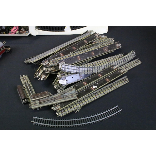 246 - Quantity of various model railway to include TTR locomotive, Hornby Dublo track, Hornby OO gauge Tho... 