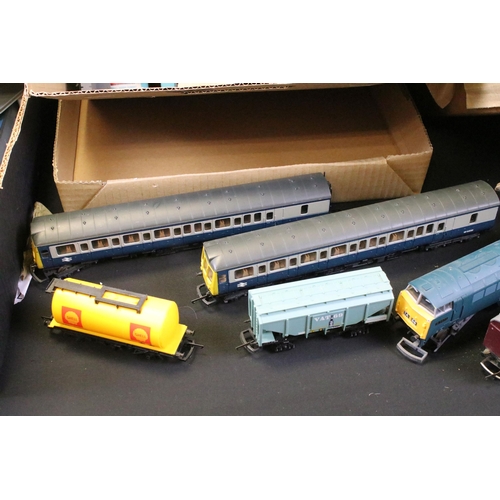 248 - Collection of OO gauge model railway to include 29 x items of rolling stock featuring Lima, Triang, ... 