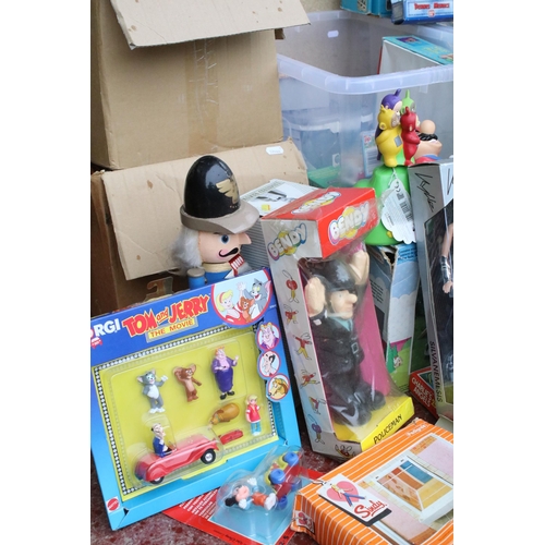 390 - Large collection of toys and collectables to include 1 x boxed Tomy Sylvanian Families Caravan Roulo... 